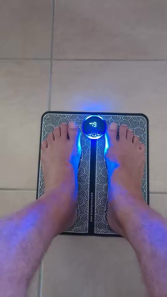 <em><strong>Carlos M.</strong></em>